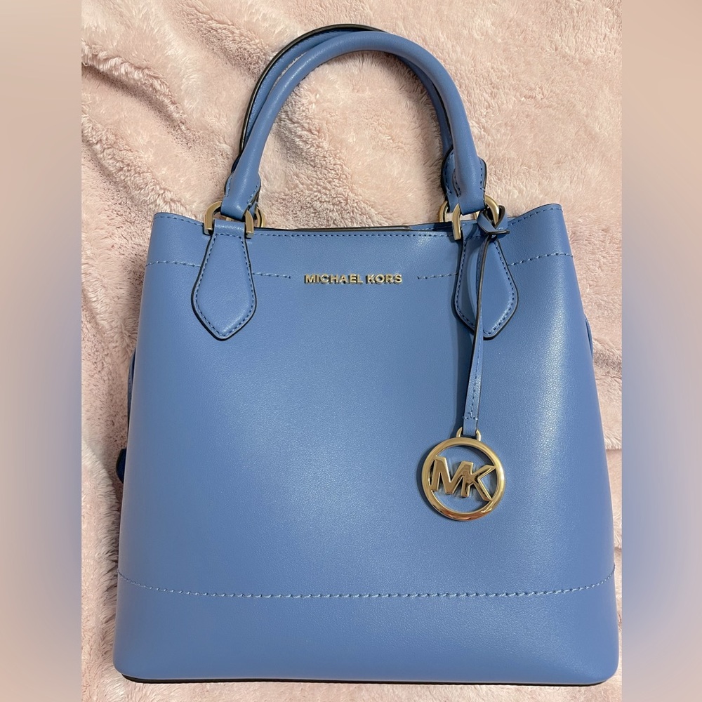 EUC Michael Kors Medium Satchel